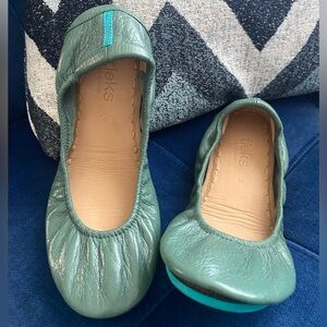 Brand new Tieks. Never worn. Original $175. Selling for $150. Size 8.